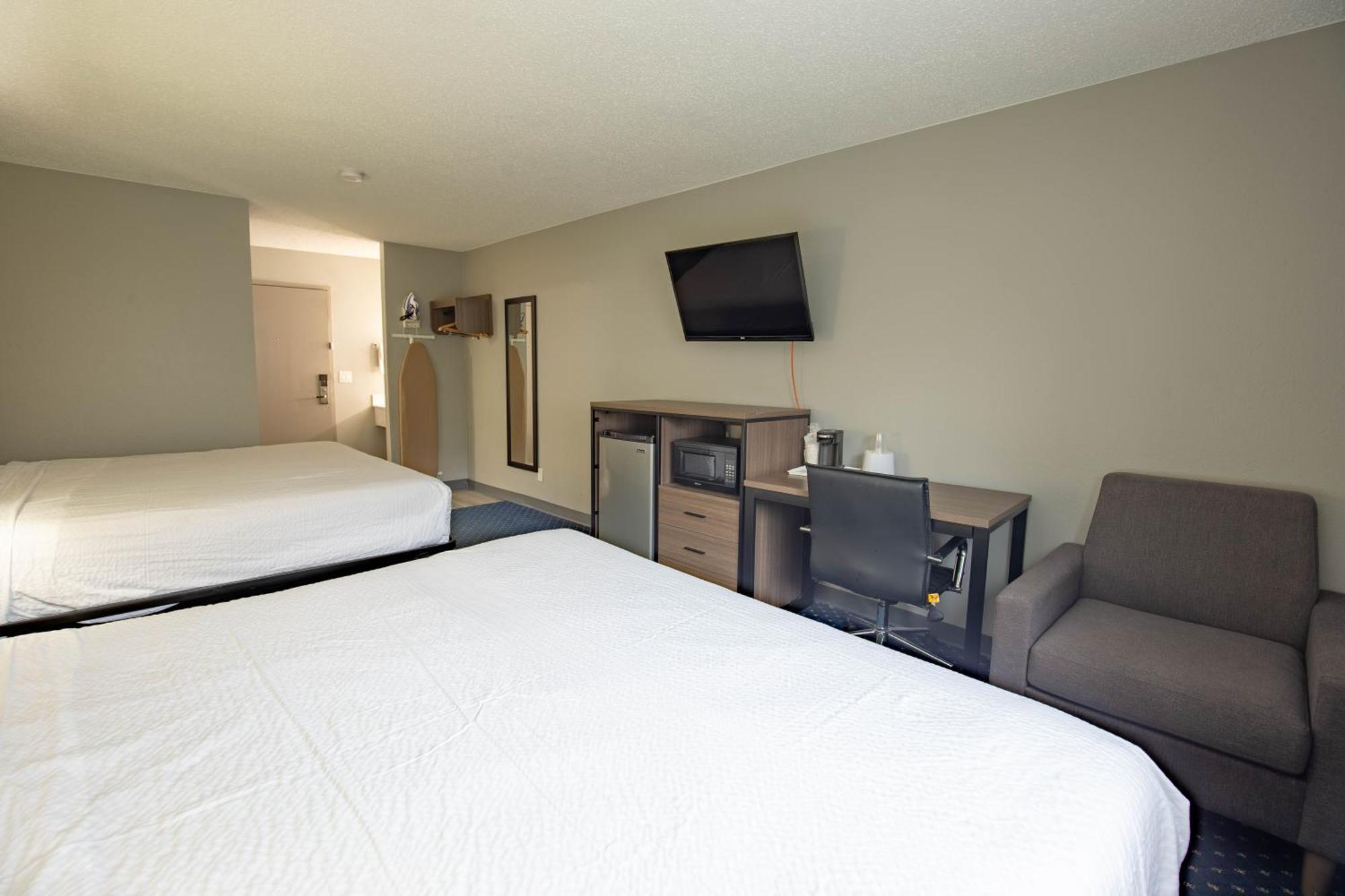 Super 8 By Wyndham Rockford I-90 Casino District Otel Dış mekan fotoğraf