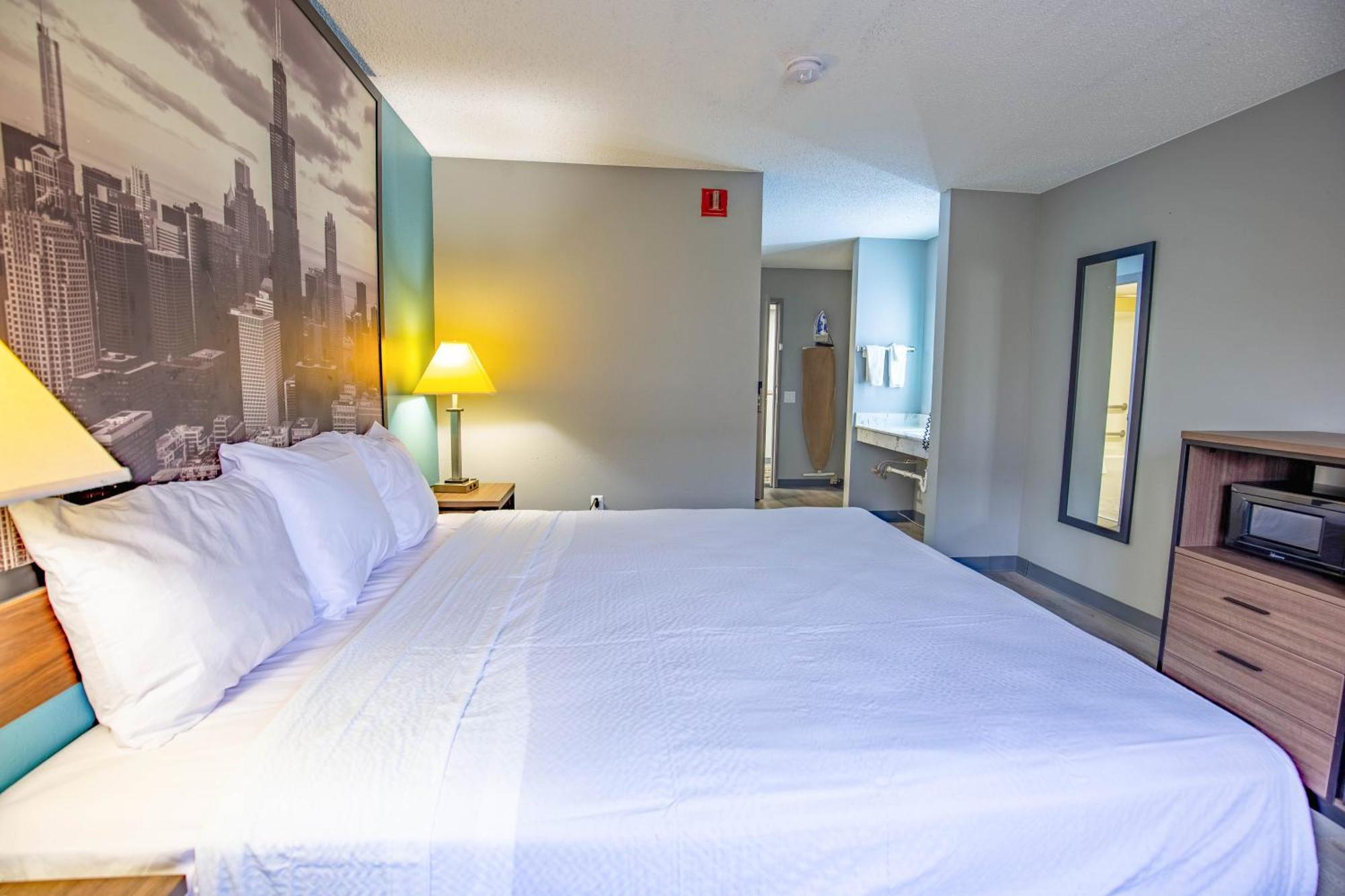 Super 8 By Wyndham Rockford I-90 Casino District Otel Dış mekan fotoğraf